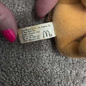 McDonald's 1988 Oliver the Cat Plush Christmas ornament.